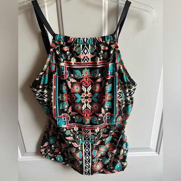 Gibson Latimer Women’s Colorful Floral Print Built in Bra Tankini Top Size‎ 34D - Picture 1 of 6